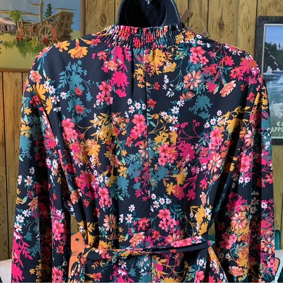 Ophelia Roe Feminine Floral Modest Long Sleeve Dress - Picture 5 of 15